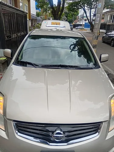Nissan SENTRA B16 - Automático
