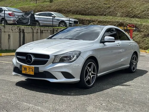 Mercedes Benz CLA 180