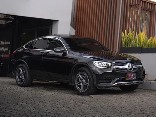 Mercedes Benz GLC 300E Coupe 2023