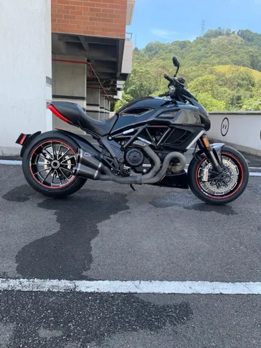 Ducati Diavel 2013