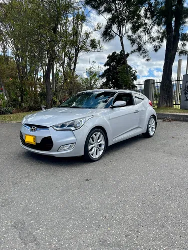 HYUNDAI VELOSTER PREMIUM 1.6 MECÁNICO  2013