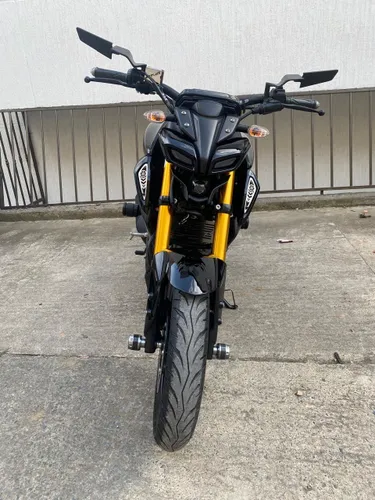 YAMAHA MT 15