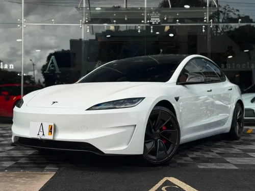 Tesla Model 3 Performance