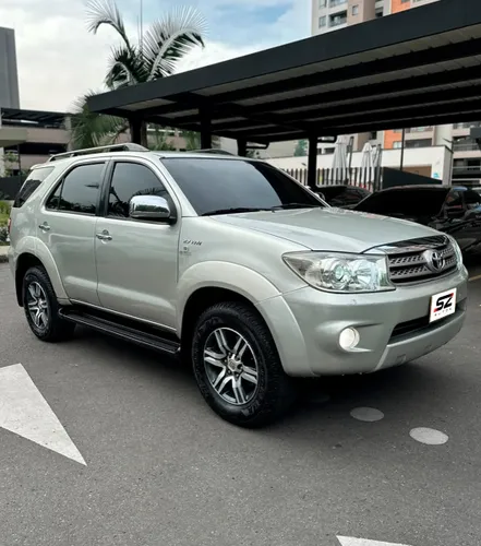 TOYOTA FORTUNER GASOLINA 2.7 4X4