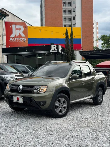 RENAULT DUSTER OROCH 2017