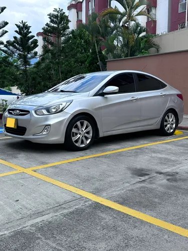Hyundai i25 accent 2015 - Full equipo