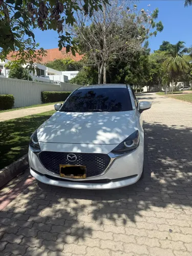 Mazda 2 2021 touring