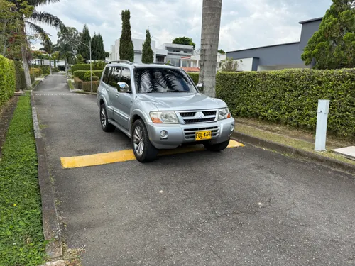 Mitsubishi Montero Sport