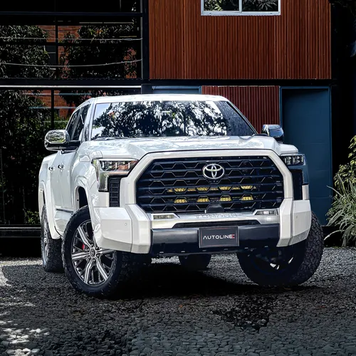 Toyota Tundra Capstone Hybrid B2 2022