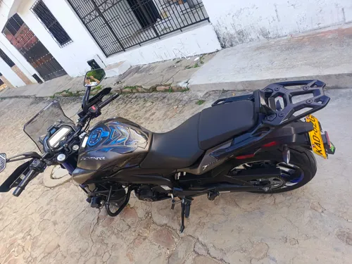 Bajaj Dominar 400 versión touring