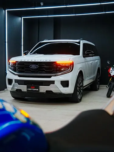 Ford expedition platinum 2025