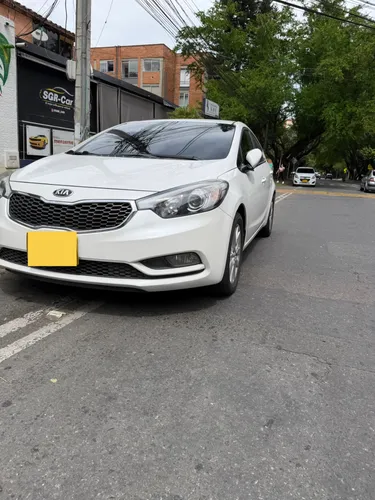 Kia Cerato pro automático 2015