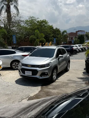 CHEVROLET TRACKER LT
