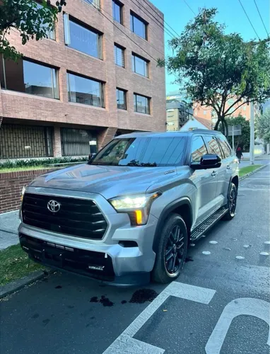 TOYOTA SEQUOIA MODELO 2027