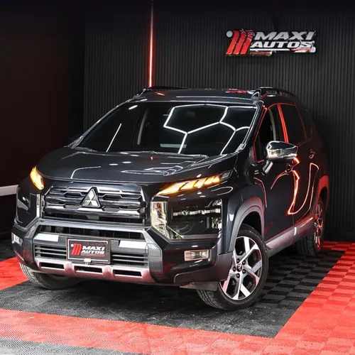 MITSUBISHI XPANDER CROSS 2024 1.5L AUTOMATICA 4X2 GRIS KMS 18.000