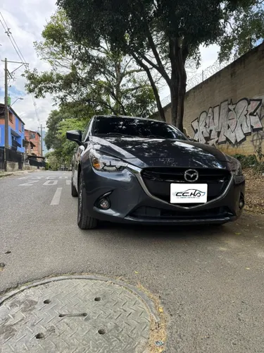 Mazda 2 Grand Touring Skyactiv 2016