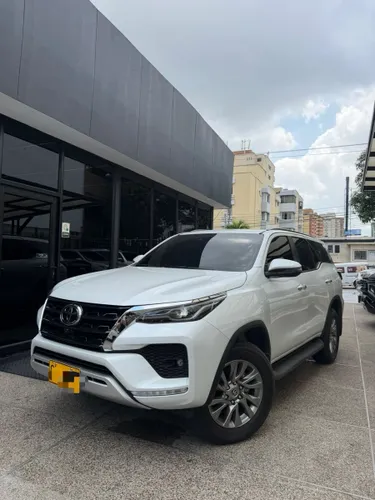 TOYOTA FORTUNER 2027 2.8 DIÉSEL