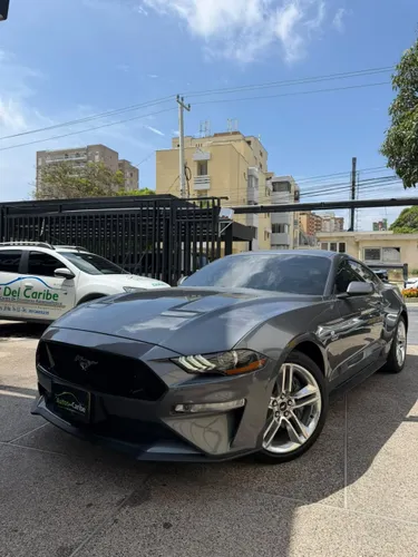 FORD MUSTANG GT