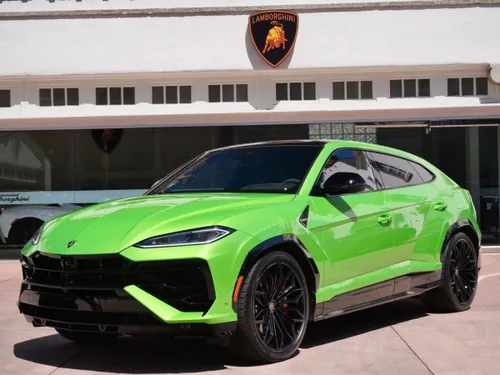 LAMBORGHINI URUS SE
