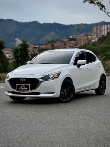 Mazda 2 Grand Touring LX 2022