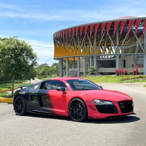 AUDI R8 V8 2009