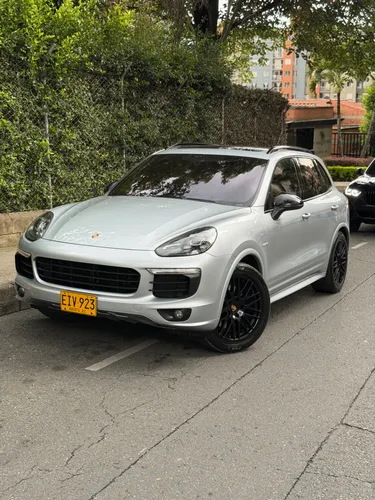 PORCHE CAYENNE SE HYBRI