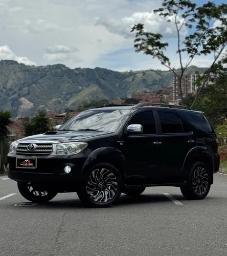 Toyota Fortuner 2009 SRV