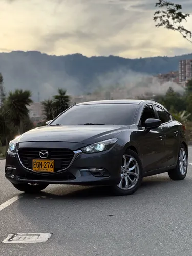 Mazda 3 Touring 2018
