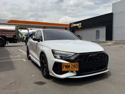 VENDO AUDI RS3 SEDAN 2024