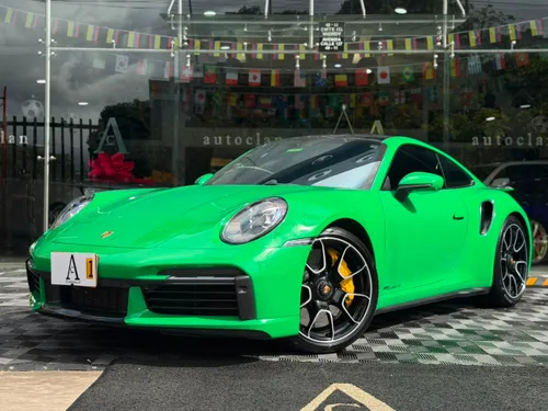 Porsche 911 Turbo S  2021  18.900 km  Verde Pitón  Gasolina