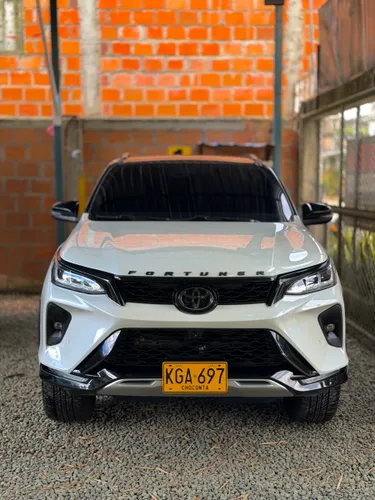 TOYOTA FORTUNER SRX 2022