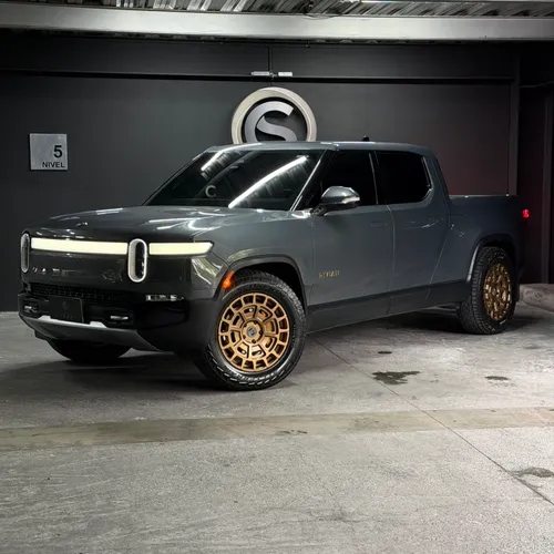 Rivian R1T 2023