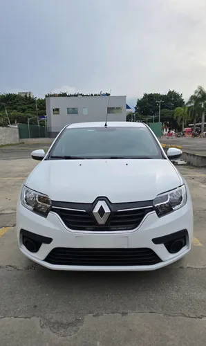 Renault Logan Life PLUS