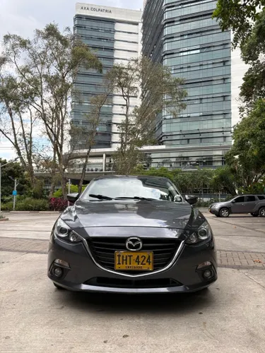 Mazda 3 Touring 2.0 AT 2016  Único dueo