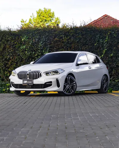 BMW 118i 1.5L PAQUETE M 2021