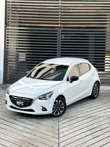 MAZDA 2 GRAND TOURING 2017