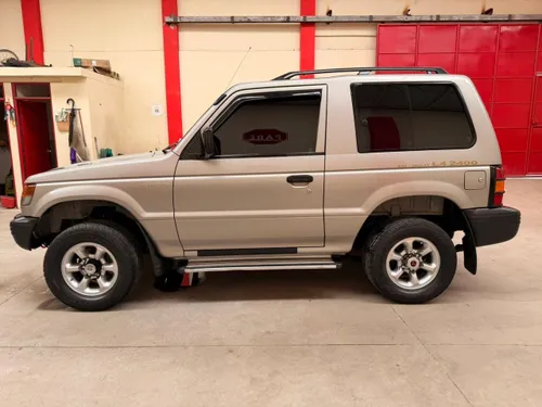 Mitsubishi Montero