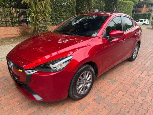 Mazda 2 Sedan - 2025