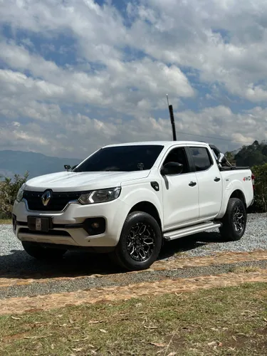 Renault Alaskan 2023
