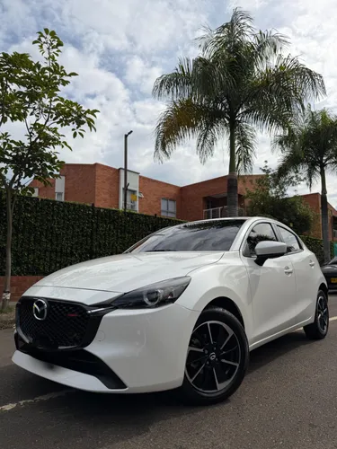 Mazda 2 Grand Touring LX