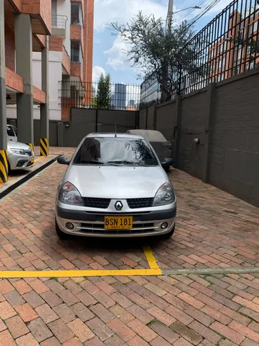 Vendo Renault Symbol Expression Version Especial