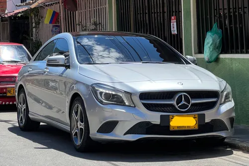 MERCEDES BENZ CLA 200