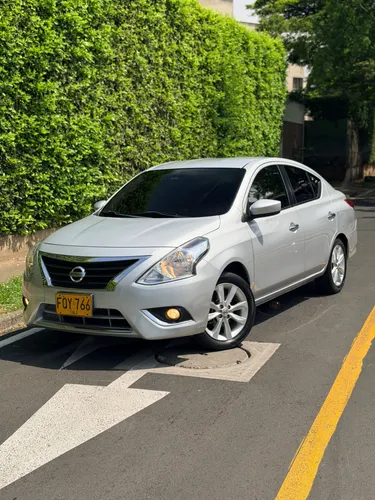 Nissan Versa Advance Mt 2019