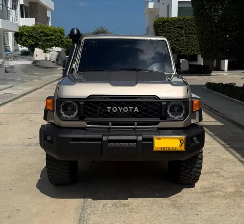 TOYOTA LAND CRUISER J79 2019
