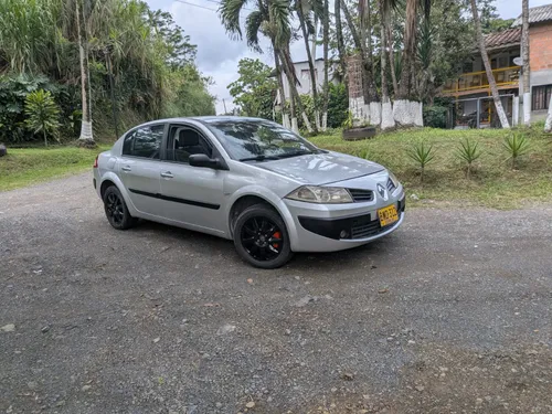 Renault Megane 2 2.0 full equipo
