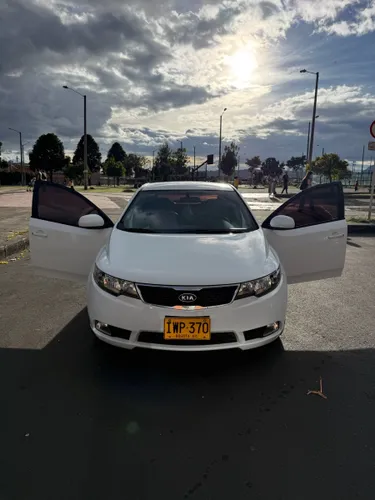 Kia Cerato Forte 2016 Full Equipo.