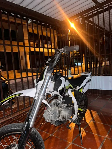 Se Vende YCF PILOT 150 NEGOCIABLE