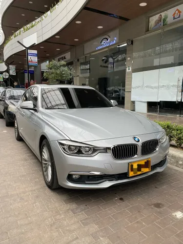 BMW 320 I LUXURY LINE PLUS