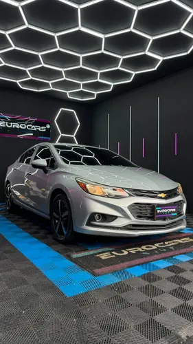 CHEVROLET CRUZE 2017