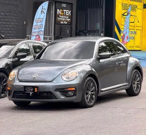 VOLKSWAGEN BEETLE 2018  AUTOMÁTICO